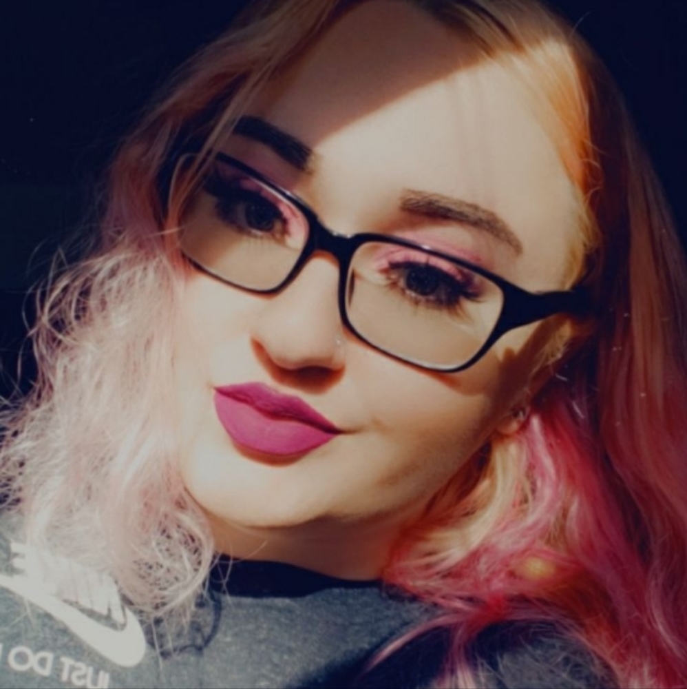 Meet your Posher, Kayla